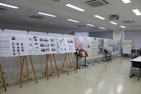 経営情報学科展示