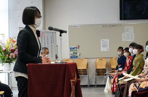 梅本学科長による祝辞