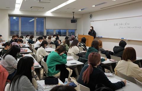 たくさん園見学をしたり、実際に園児とかかわったりして受験先を決めました