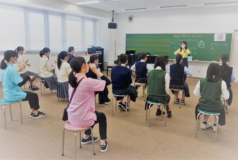 子どもと楽しめる手遊びを一緒にやってみよう