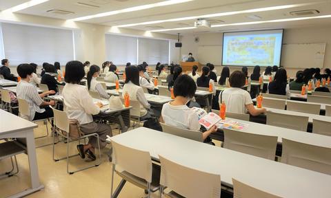 幼児教育学科の学びの特色について