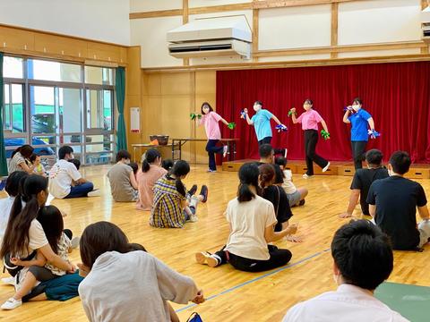 学生によるダンス披露　♪クリームソーダンス