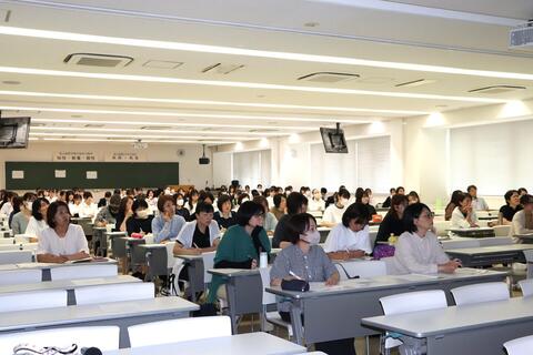 講演会場のようす