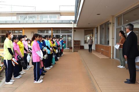 幼稚園の先生から今日の実習の意義について