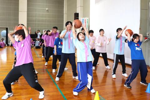ボール送りゲーム