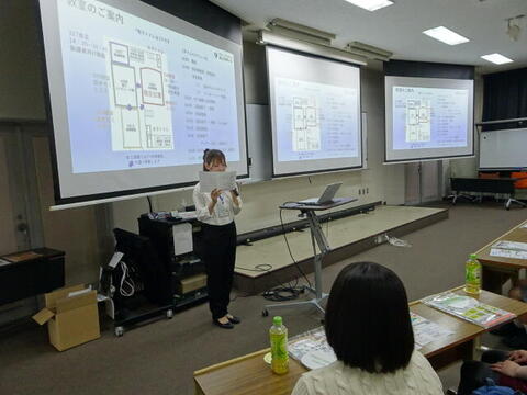 ③司会は学生が担当.JPG
