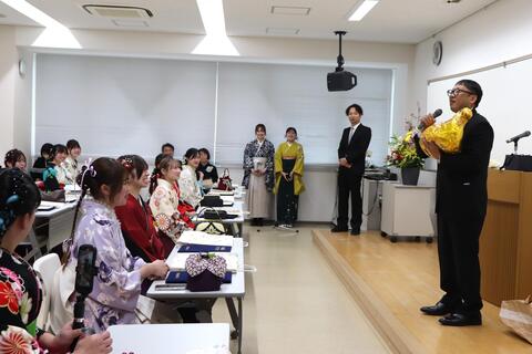 3組 塩見先生あいさつ