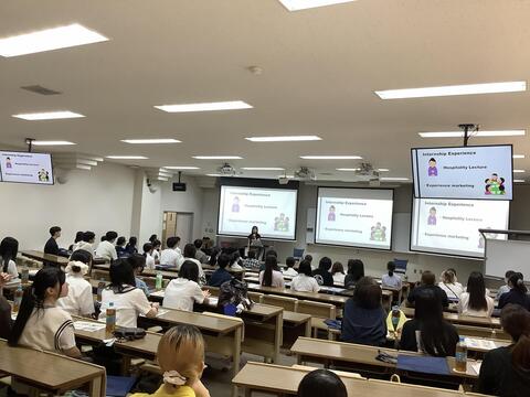 経営情報学科.jpeg