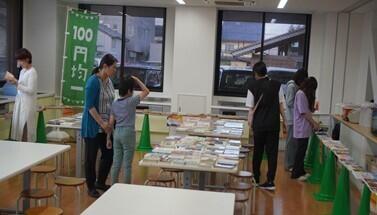 東野ゼミ古本市.jpg